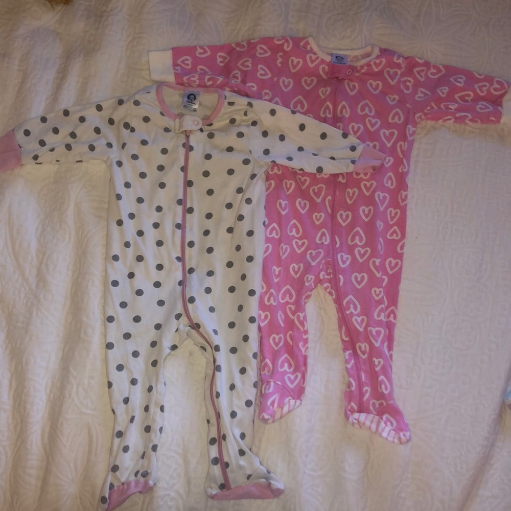 Gerber brand. Baby onesies!